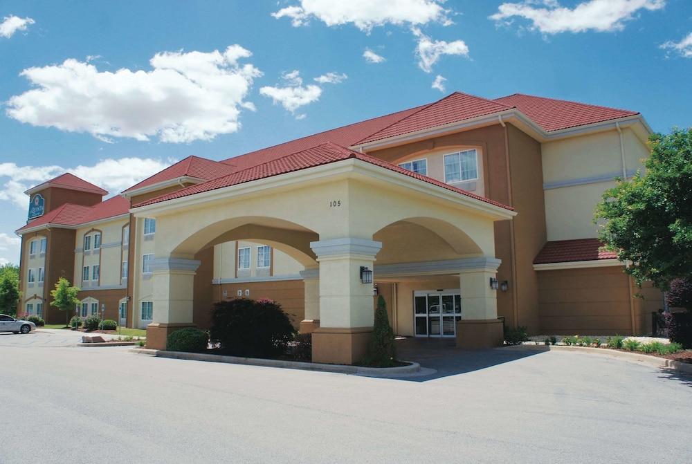 La Quinta By Wyndham Huntsville Airport Madison Extérieur photo